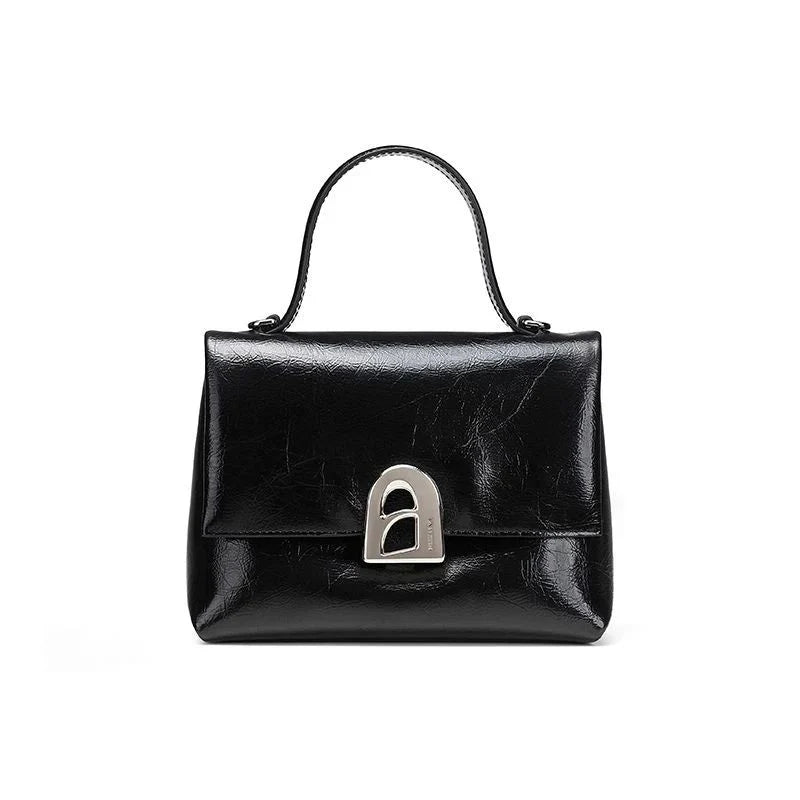 Bolsa Tiracolo Feminina em Couro Preto - Essence