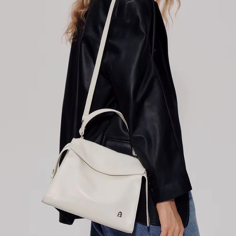 Bolsa Transversal Feminina Média em Couro Branco Ellen