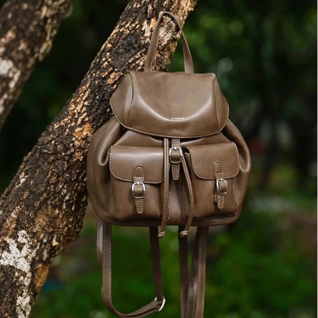 Mochila La Festin Eleganté Média em Couro